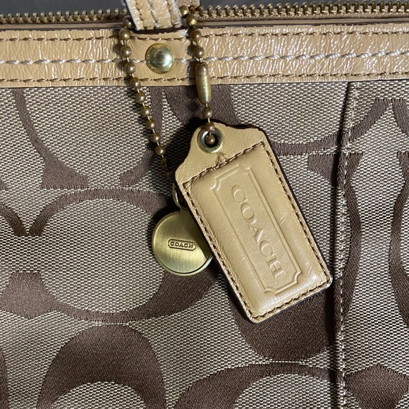 Coach Signature Canvas Logo Stripe Tote Bag - Picture 6 of 9